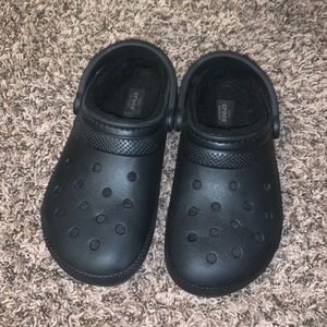 Black fuzzy crocs